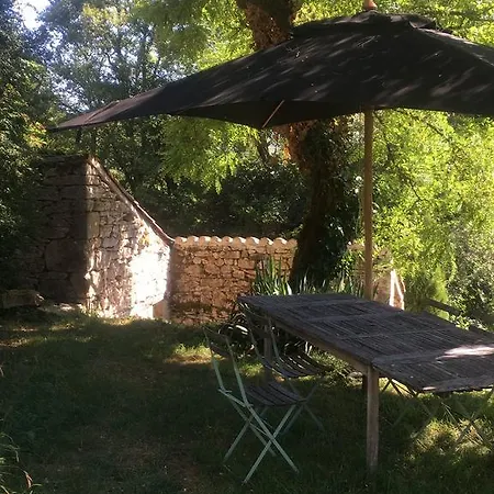 Alojamento de Acomodação e Pequeno-almoço De Laval Saint-Cirq-Lapopie