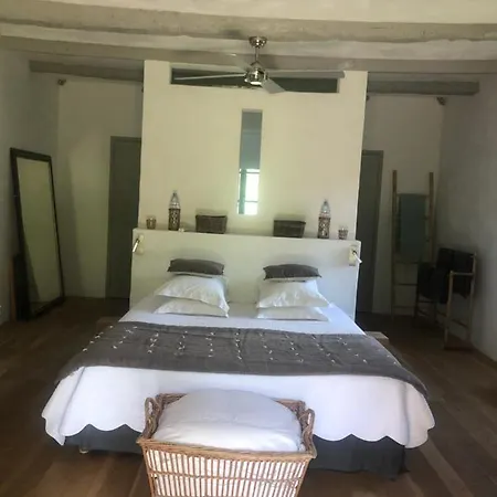 Le Mas De Laval Bed & Breakfast