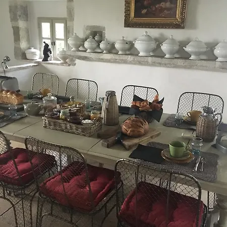 Le Mas De Laval Bed & Breakfast 5*